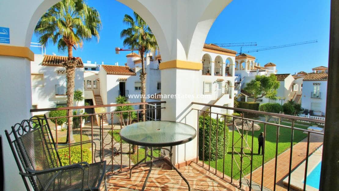 3 soveværelse Lejlighed til salg i Playa Flamenca med swimmingpool - € 269.000 (Ref: 9479347)