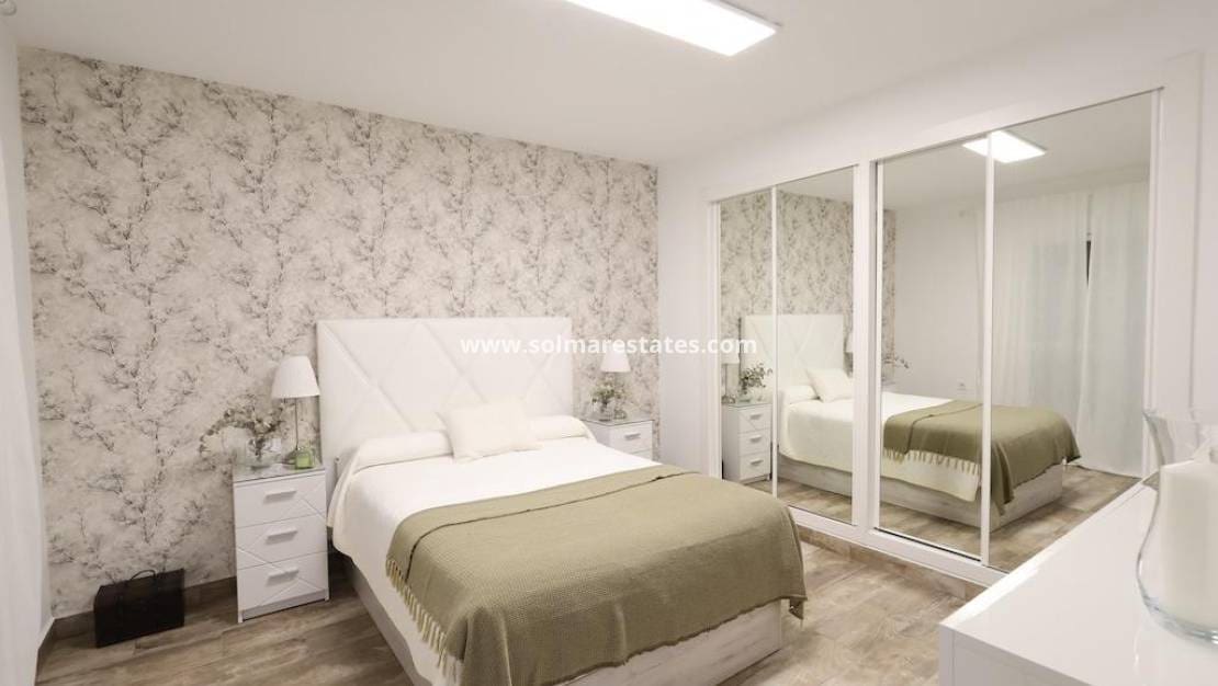 4 bedroom Villa for sale in Villamartin with pool - € 435,000 (Ref: 9483925)