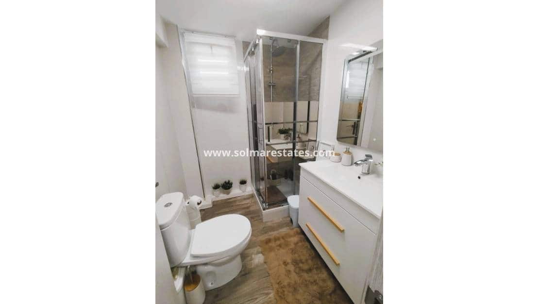 4 bedroom Villa for sale in Villamartin with pool - € 435,000 (Ref: 9483925)