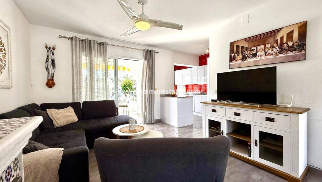 3 bedroom Townhouse for sale in Villamartin with pool - € 319,000 (Ref: 9483930)