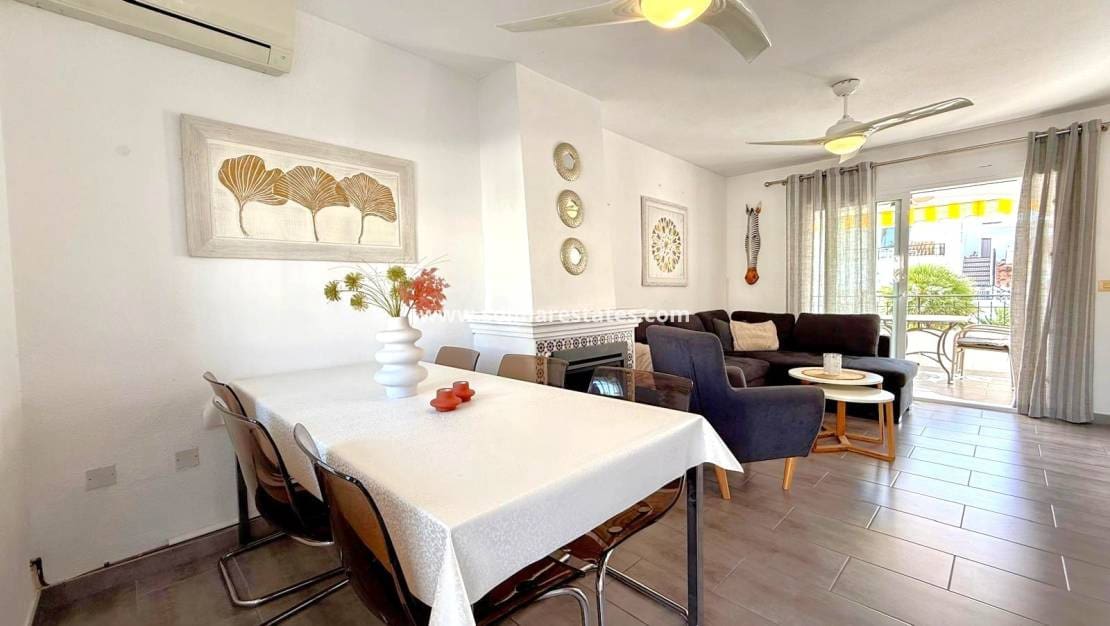 3 bedroom Townhouse for sale in Villamartin with pool - € 319,000 (Ref: 9483930)