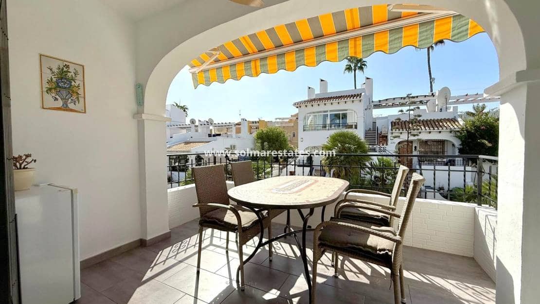 3 bedroom Townhouse for sale in Villamartin with pool - € 319,000 (Ref: 9483930)