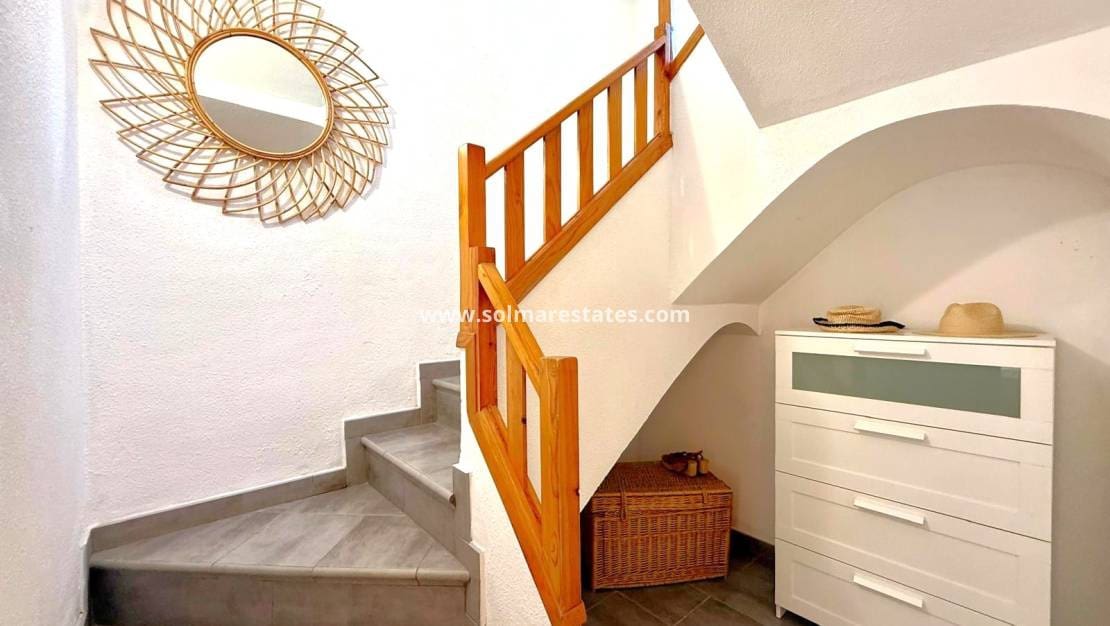 3 bedroom Townhouse for sale in Villamartin with pool - € 319,000 (Ref: 9483930)