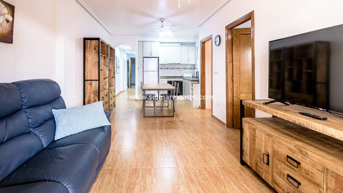 2 bedroom Apartment for sale in Playa Flamenca with pool - € 140,000 (Ref: 9484058)