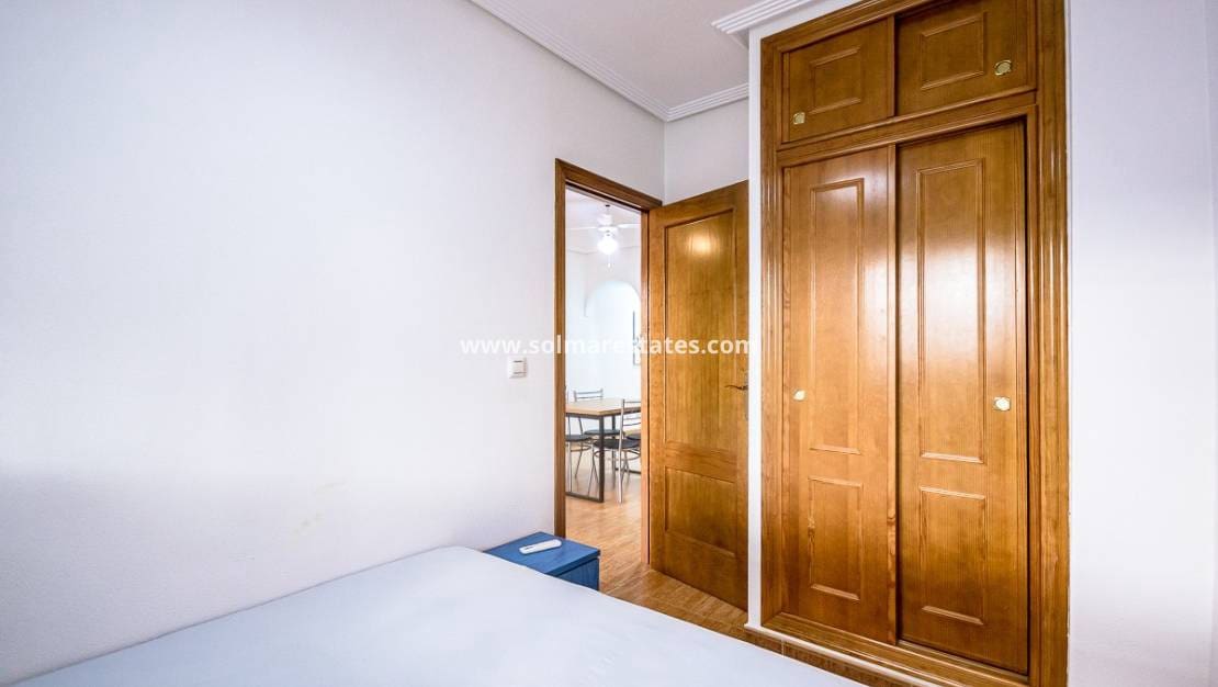 2 bedroom Apartment for sale in Playa Flamenca with pool - € 140,000 (Ref: 9484058)