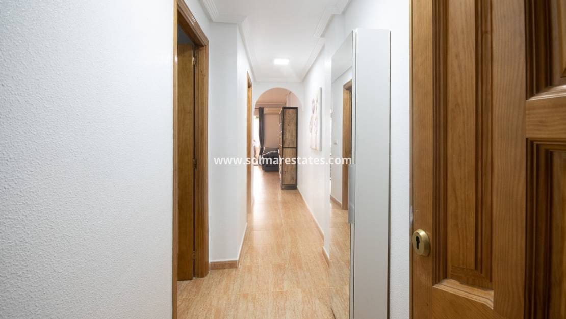 2 bedroom Apartment for sale in Playa Flamenca with pool - € 140,000 (Ref: 9484058)