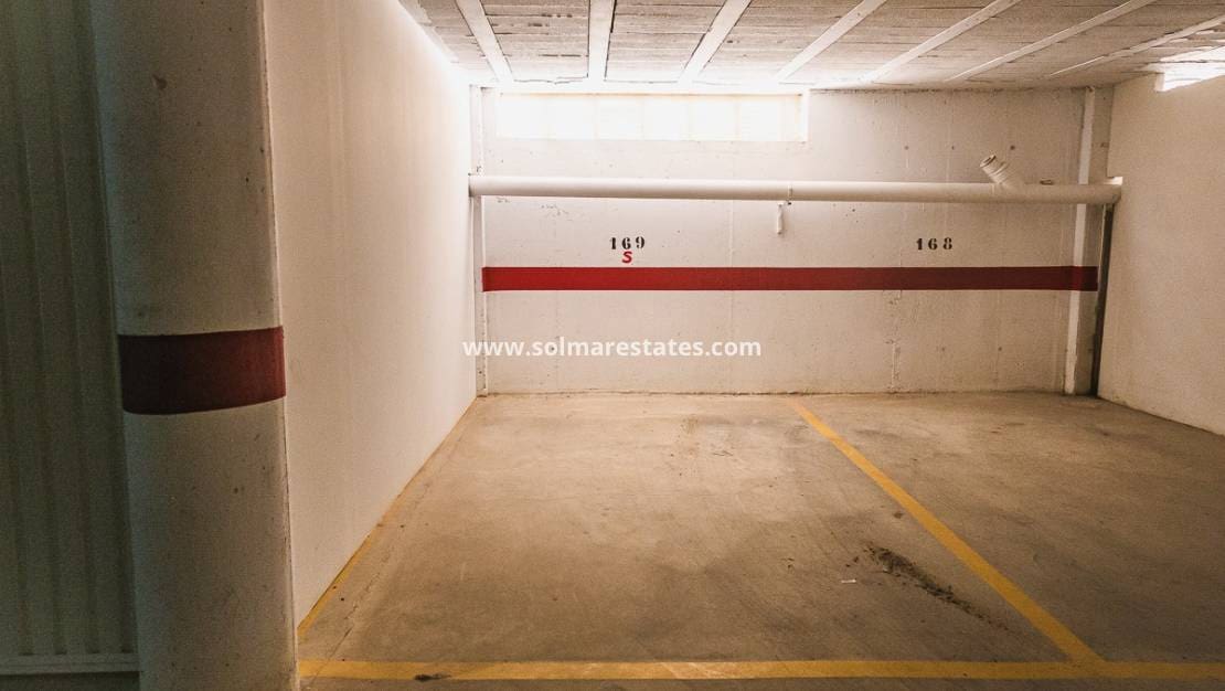 2 bedroom Apartment for sale in Playa Flamenca with pool - € 140,000 (Ref: 9484058)