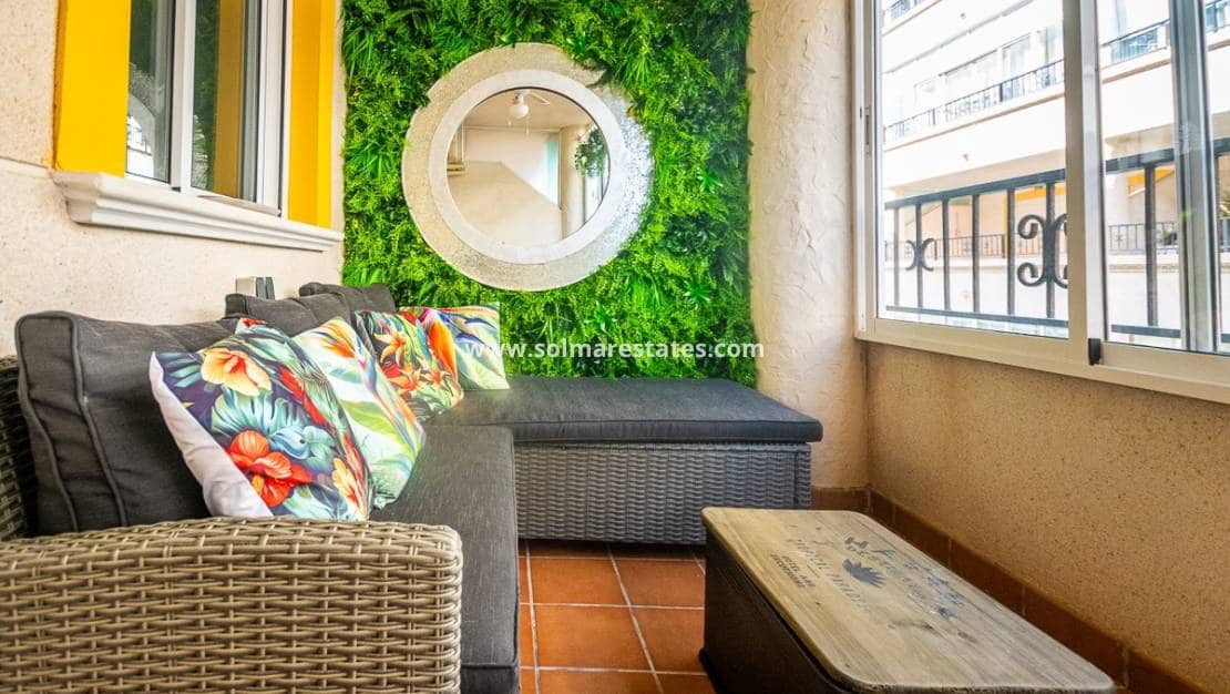 2 bedroom Apartment for sale in Playa Flamenca with pool - € 140,000 (Ref: 9484058)