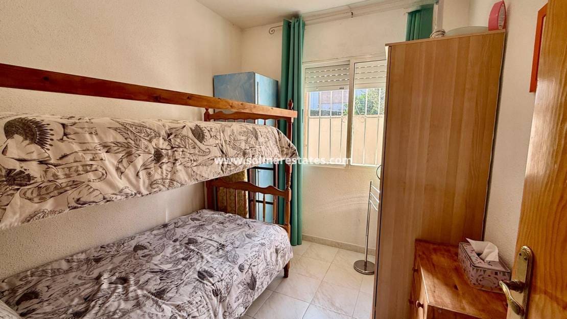 3 bedroom Bungalow for sale in Los Altos with pool - € 149,000 (Ref: 9486485)