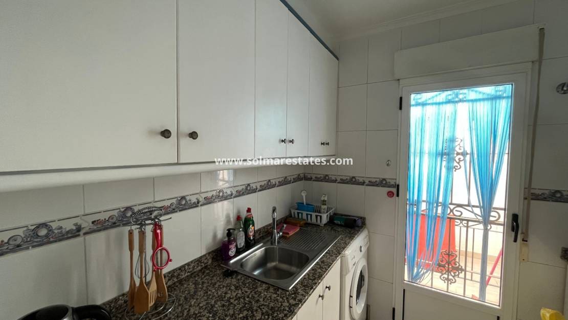 Casa de 3 habitaciones en Los Montesinos en venta con piscina - 180.000 € (Ref: 9486493)
