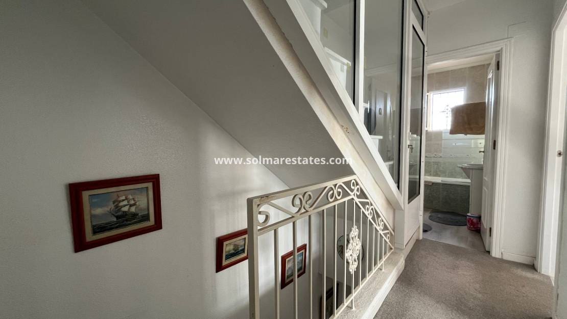 Casa de 3 habitaciones en Los Montesinos en venta con piscina - 180.000 € (Ref: 9486493)