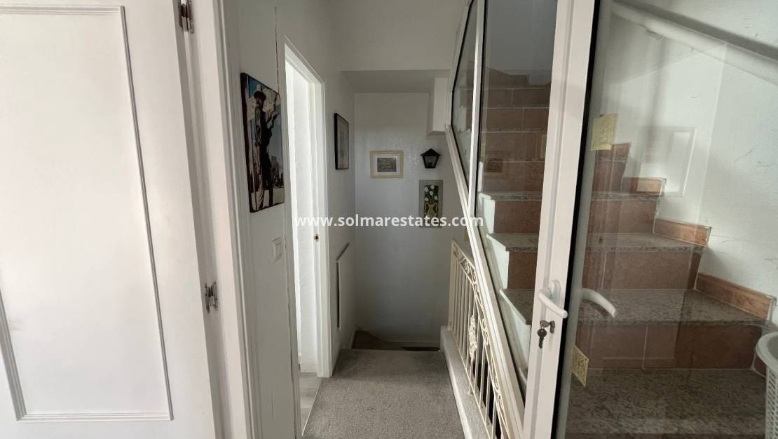 Casa de 3 habitaciones en Los Montesinos en venta con piscina - 180.000 € (Ref: 9486493)