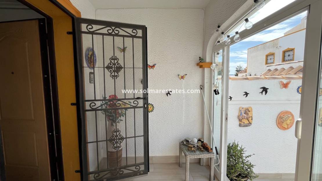 Casa de 3 habitaciones en Los Montesinos en venta con piscina - 180.000 € (Ref: 9486493)