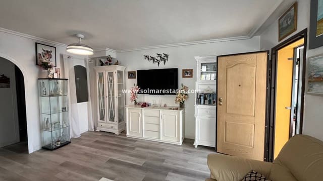 Casa de 3 habitaciones en Los Montesinos en venta con piscina - 180.000 € (Ref: 9486493)