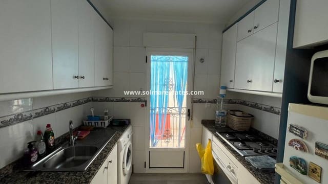 Casa de 3 habitaciones en Los Montesinos en venta con piscina - 180.000 € (Ref: 9486493)