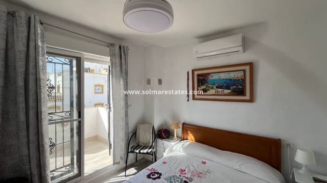 Casa de 3 habitaciones en Los Montesinos en venta con piscina - 180.000 € (Ref: 9486493)