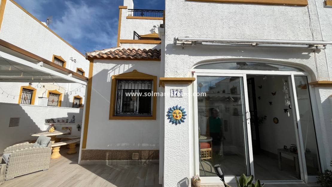 Casa de 3 habitaciones en Los Montesinos en venta con piscina - 180.000 € (Ref: 9486493)