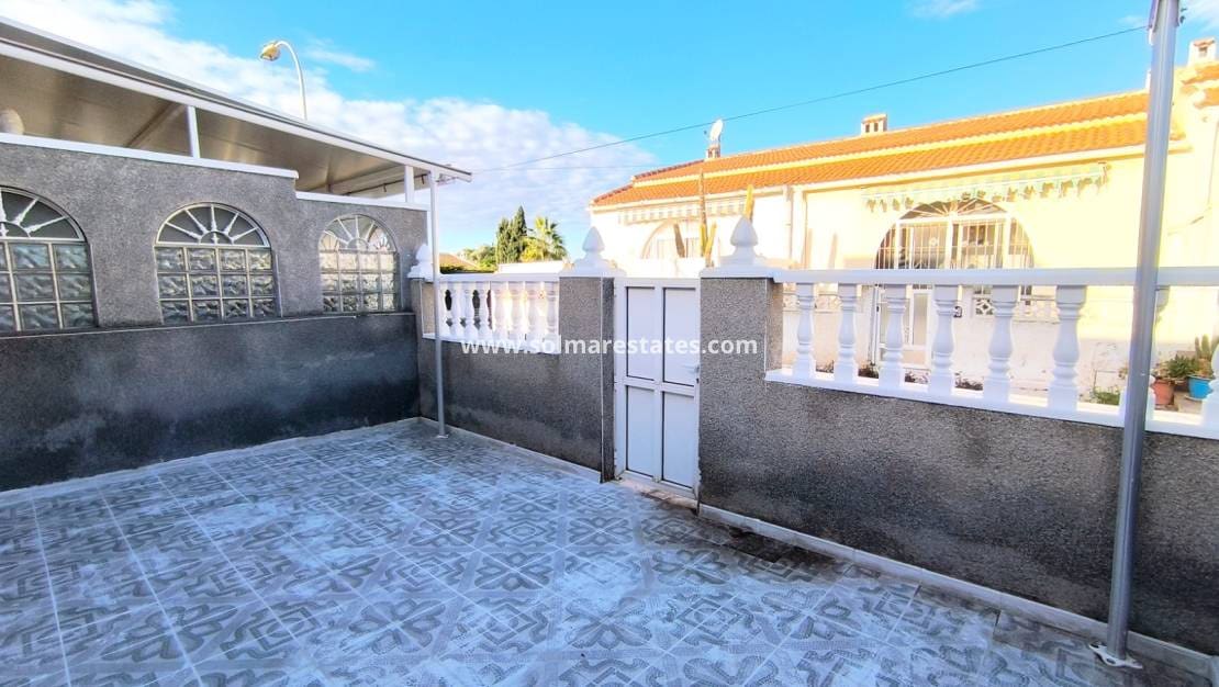 2 bedroom Bungalow for sale in El Chaparral - € 119,000 (Ref: 9488882)