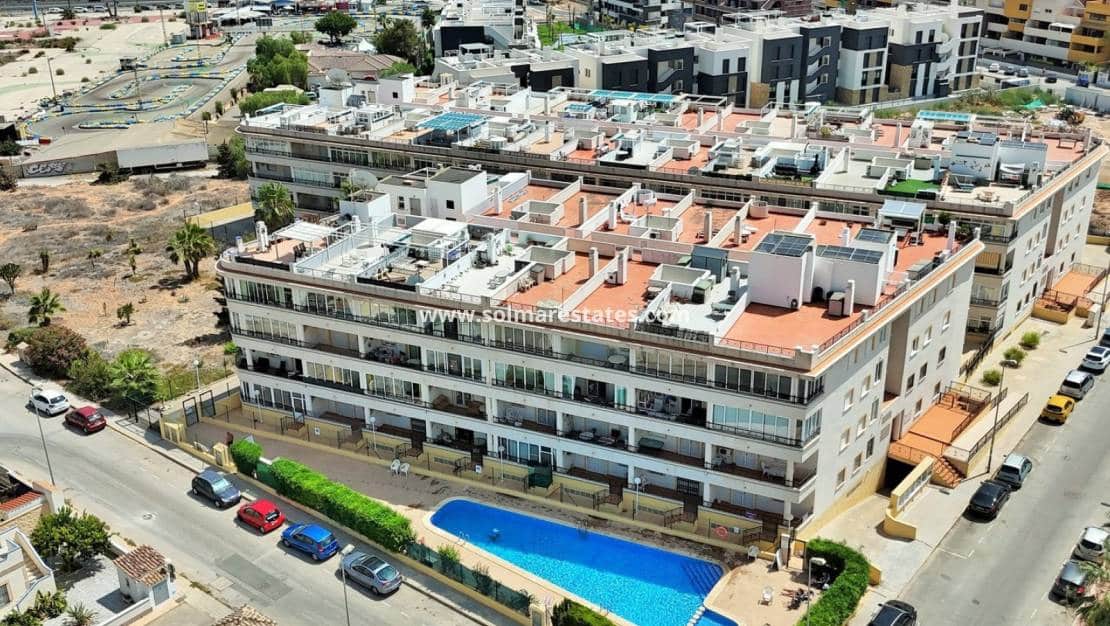 2 bedroom Apartment for sale in Playa Flamenca with pool - € 136,000 (Ref: 9489960)