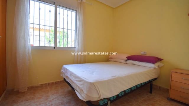 2 chambre Bungalow à vendre à Playa Flamenca, Orihuela avec piscine - 175 000 € (Ref: 9496466)