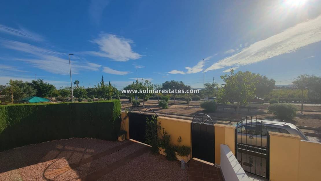 3 bedroom Bungalow for sale in Los Montesinos with pool - € 215,000 (Ref: 9500040)