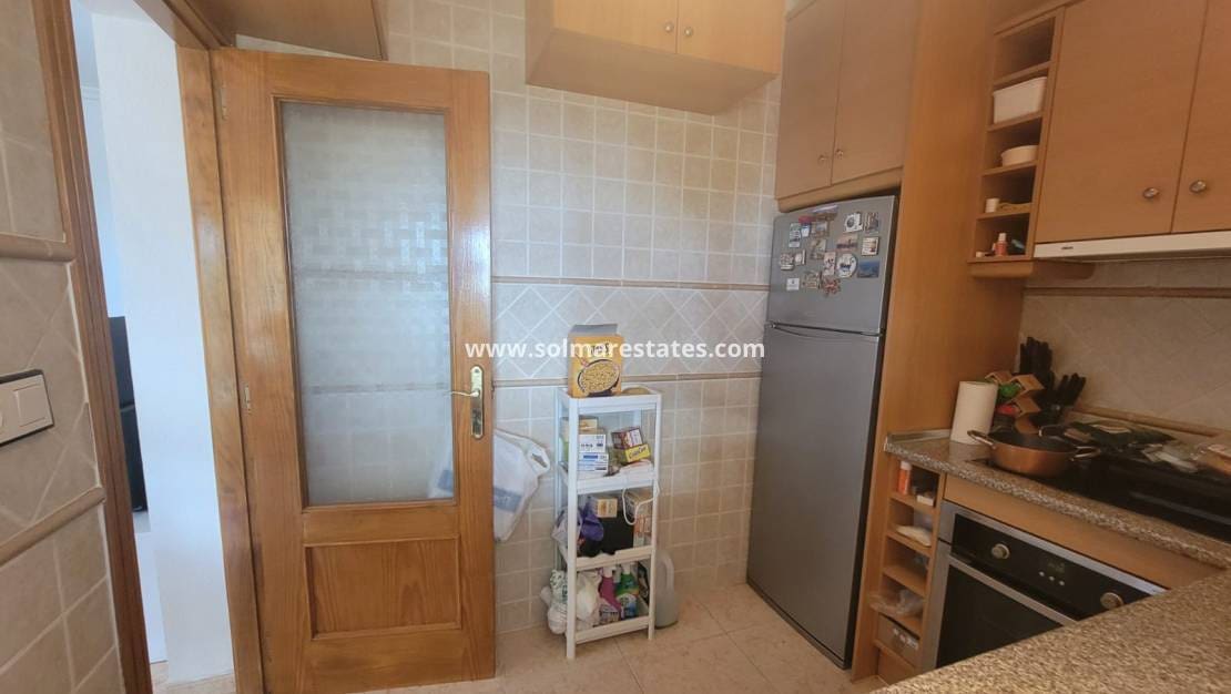 3 bedroom Bungalow for sale in Los Montesinos with pool - € 215,000 (Ref: 9500040)