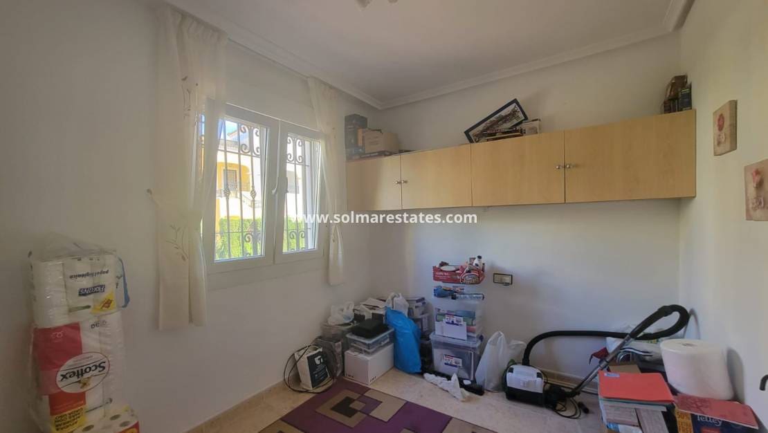 3 bedroom Bungalow for sale in Los Montesinos with pool - € 215,000 (Ref: 9500040)