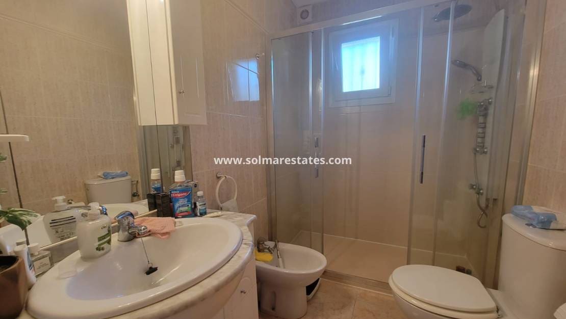 3 bedroom Bungalow for sale in Los Montesinos with pool - € 215,000 (Ref: 9500040)