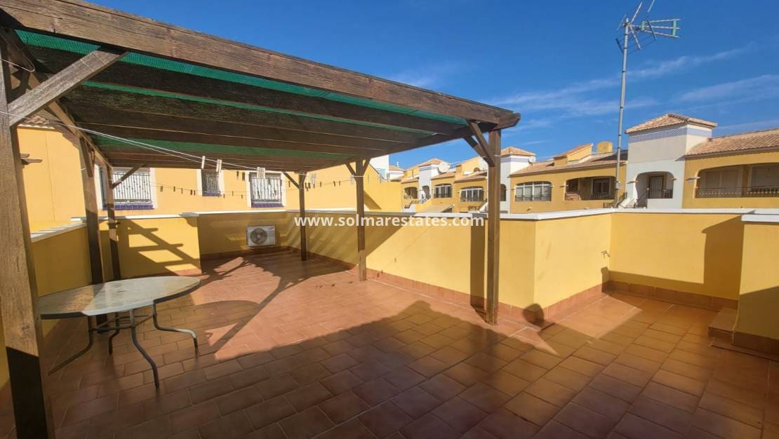 3 bedroom Bungalow for sale in Los Montesinos with pool - € 215,000 (Ref: 9500040)