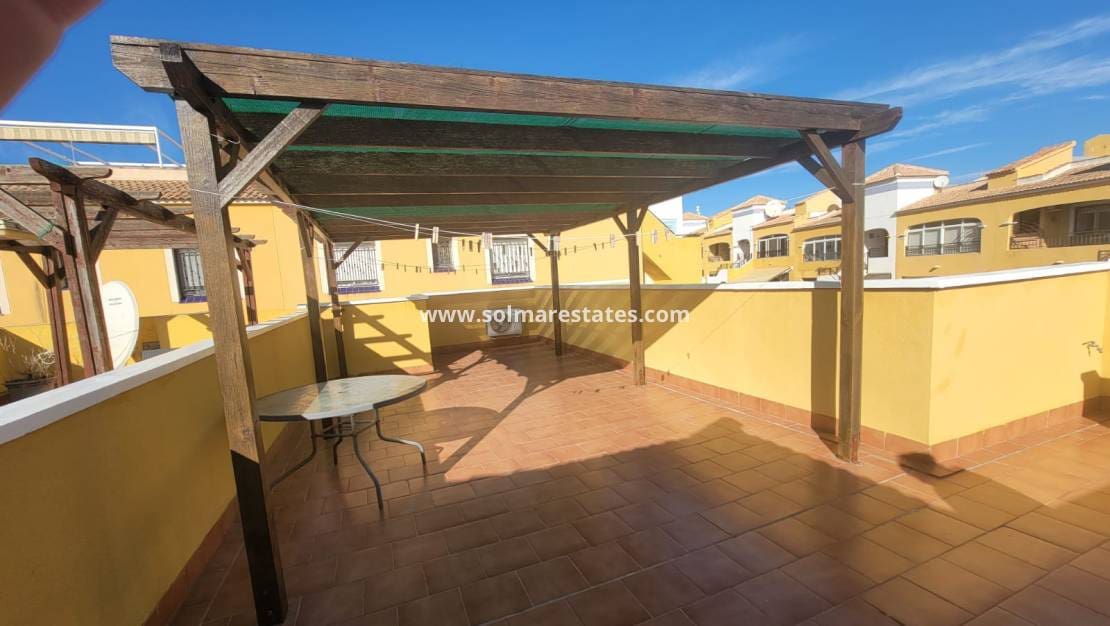3 bedroom Bungalow for sale in Los Montesinos with pool - € 215,000 (Ref: 9500040)