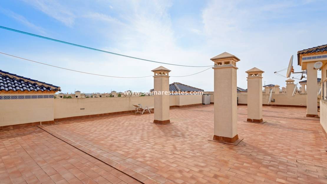 2 bedroom Apartment for sale in Playa Flamenca with pool - € 189,900 (Ref: 9502926)