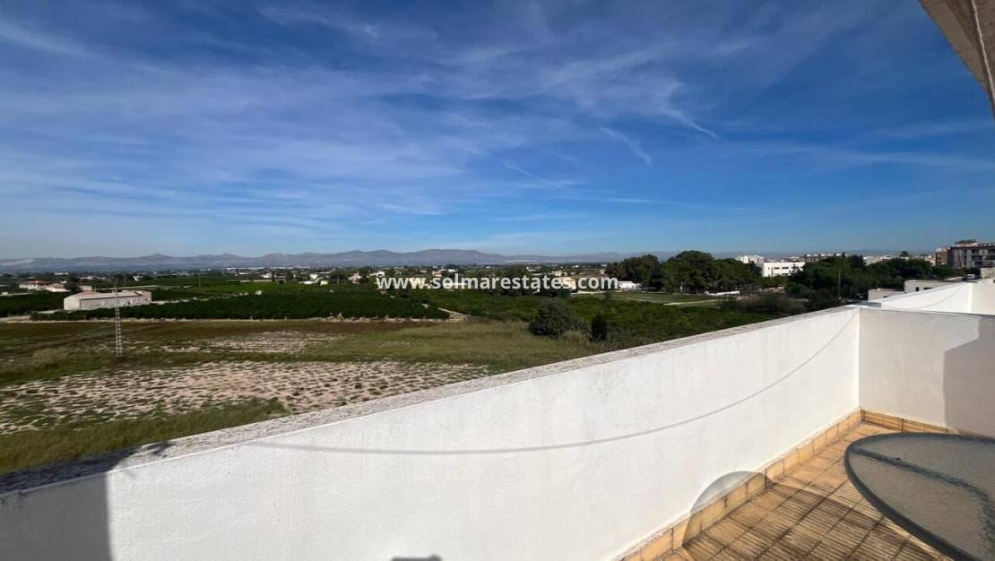 2 bedroom Apartment for sale in Almoradi with pool - € 119,995 (Ref: 9502927)