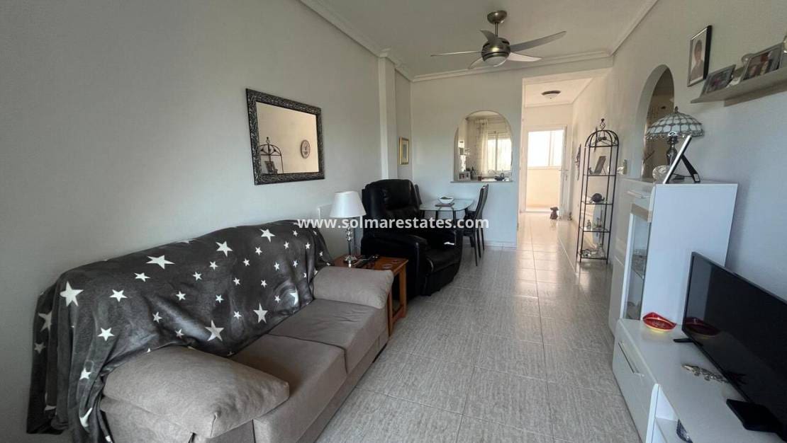 2 bedroom Apartment for sale in Almoradi with pool - € 119,995 (Ref: 9502927)
