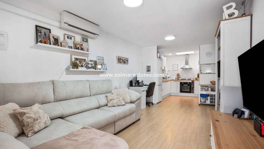 2 Zimmer Bungalow zu verkaufen in La Siesta - 130.000 € (Ref: 9503645)