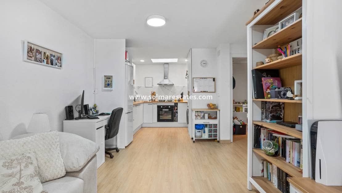 2 Zimmer Bungalow zu verkaufen in La Siesta - 130.000 € (Ref: 9503645)