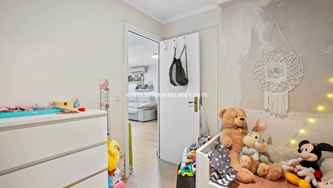 2 Zimmer Bungalow zu verkaufen in La Siesta - 130.000 € (Ref: 9503645)