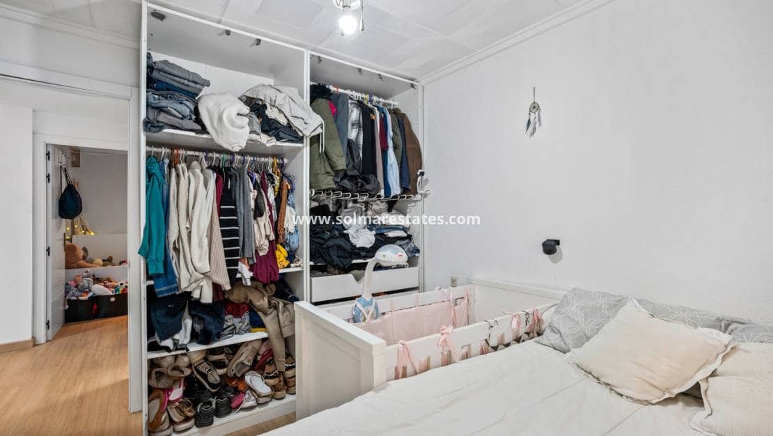 2 Zimmer Bungalow zu verkaufen in La Siesta - 130.000 € (Ref: 9503645)