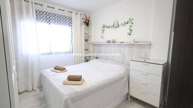 2 slaapkamer Appartement te koop in La Zenia, Orihuela met zwembad - € 280.000 (Ref: 9506254)