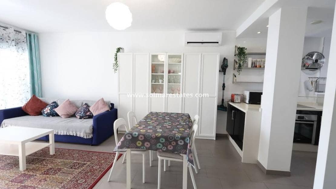 2 slaapkamer Appartement te koop in La Zenia met zwembad - € 280.000 (Ref: 9506254)