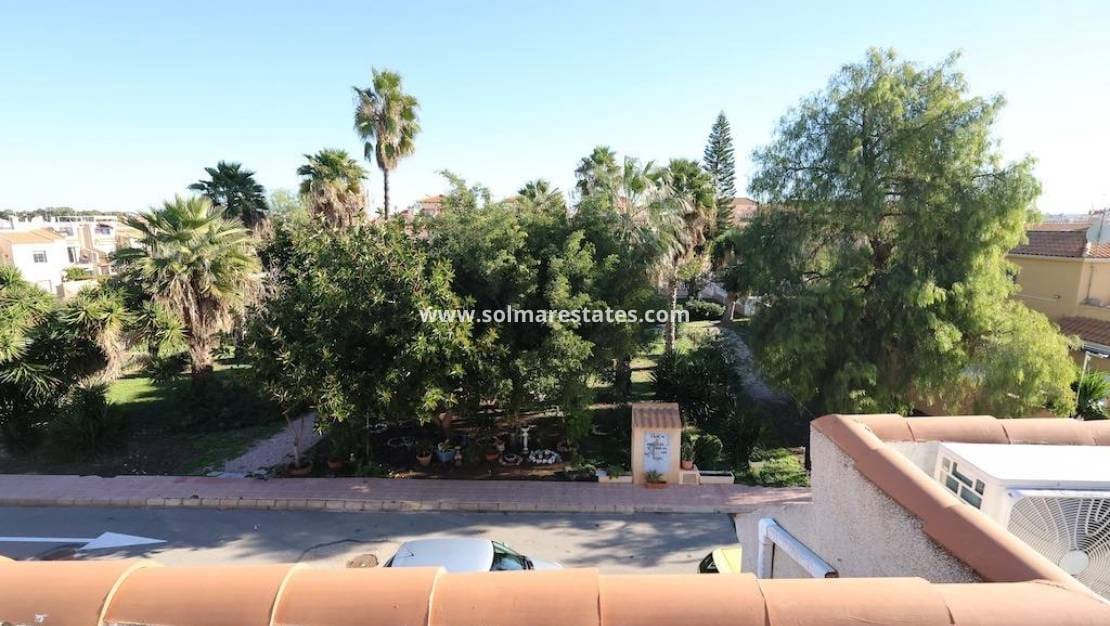 3 Zimmer Apartment zu verkaufen in Paraje Natural mit Pool - 139.000 € (Ref: 9506255)