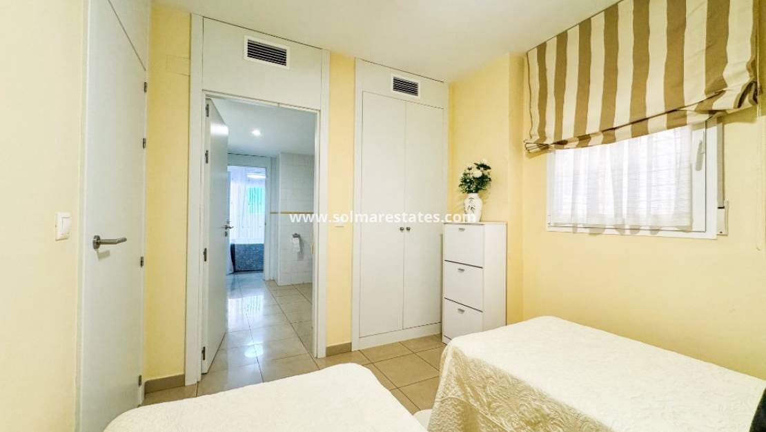 2 bedroom Apartment for sale in Playa Flamenca with pool - € 270,000 (Ref: 9510127)