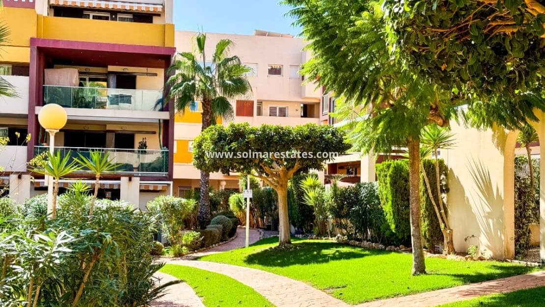 2 bedroom Apartment for sale in Playa Flamenca with pool - € 270,000 (Ref: 9510127)