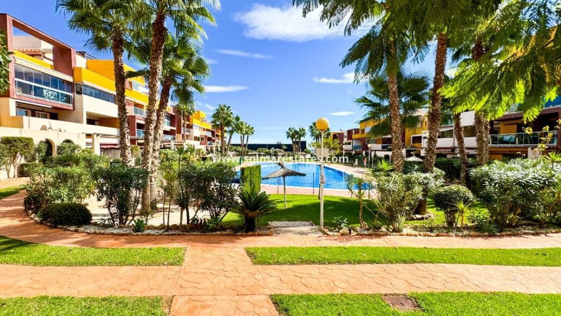 2 bedroom Apartment for sale in Playa Flamenca with pool - € 270,000 (Ref: 9510127)