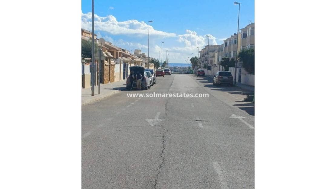 2 slaapkamer Appartement te koop in Orihuela Costa met zwembad - € 150.000 (Ref: 9510129)