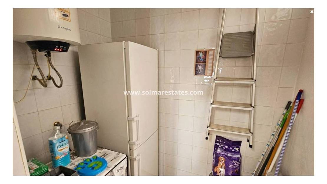 2 slaapkamer Appartement te koop in Orihuela Costa met zwembad - € 150.000 (Ref: 9510129)
