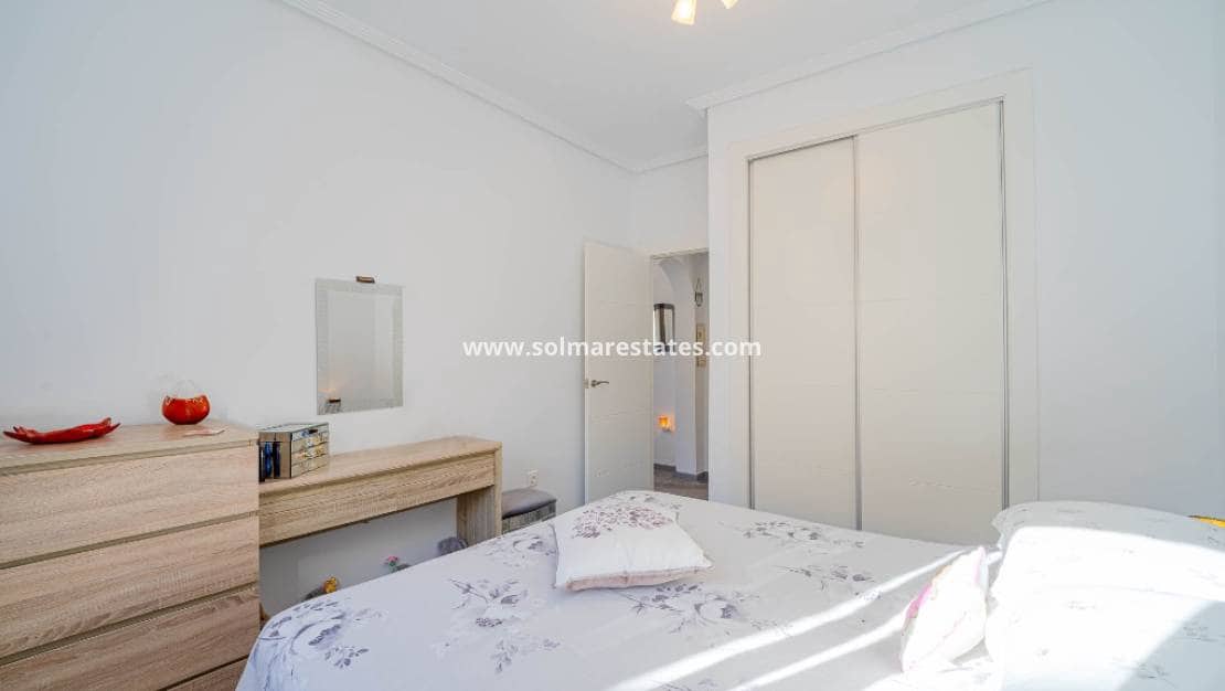 2 Zimmer Villa zu verkaufen in Los Altos mit Pool - 264.900 € (Ref: 9510130)