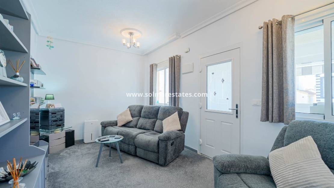 2 Zimmer Villa zu verkaufen in Los Altos mit Pool - 264.900 € (Ref: 9510130)