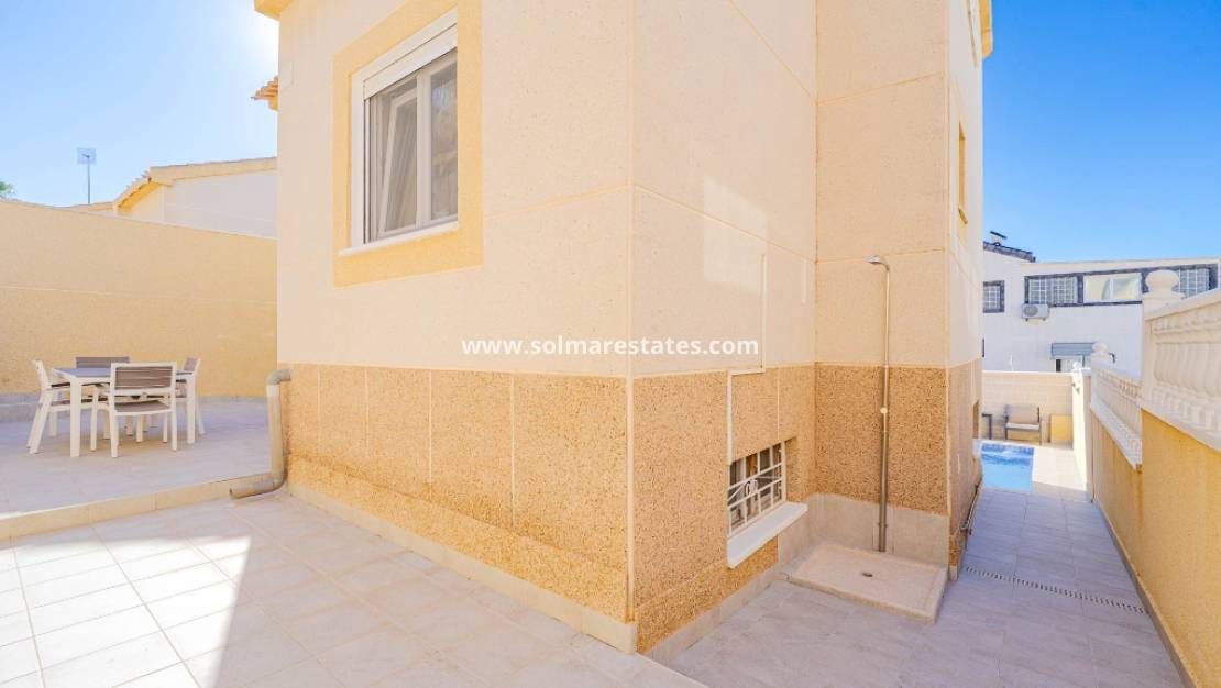 2 Zimmer Villa zu verkaufen in Los Altos mit Pool - 264.900 € (Ref: 9510130)