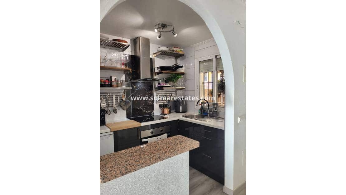 Casa de 2 habitaciones en Algorfa en venta con piscina - 164.995 € (Ref: 9510223)