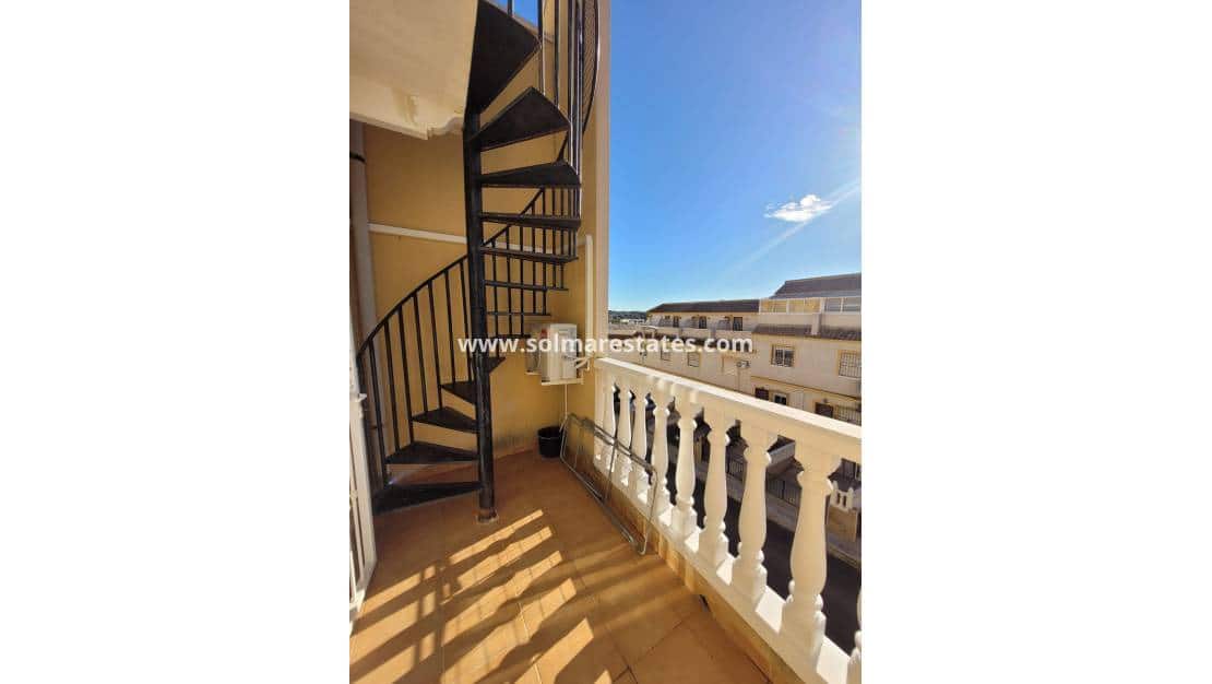 Casa de 2 habitaciones en Algorfa en venta con piscina - 164.995 € (Ref: 9510223)